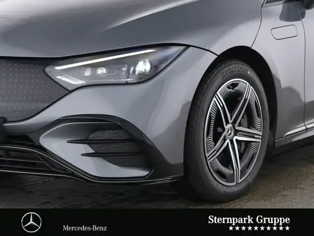 Mercedes-Benz EQE 300