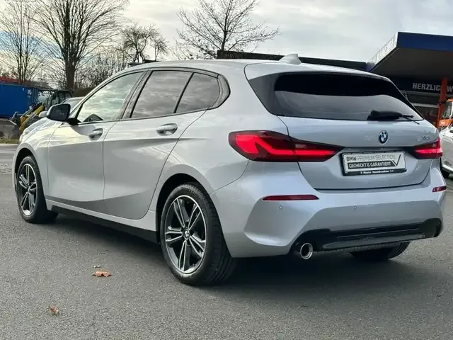 BMW 118
