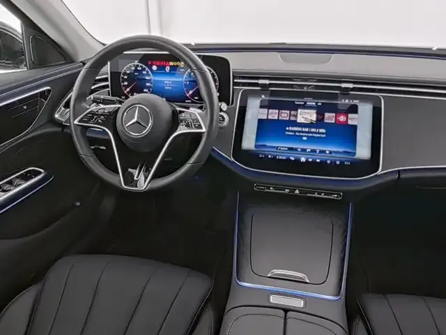 Mercedes-Benz E 220