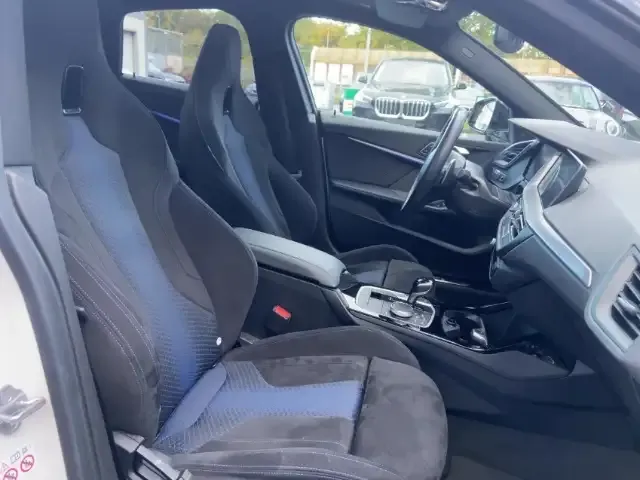 BMW 235