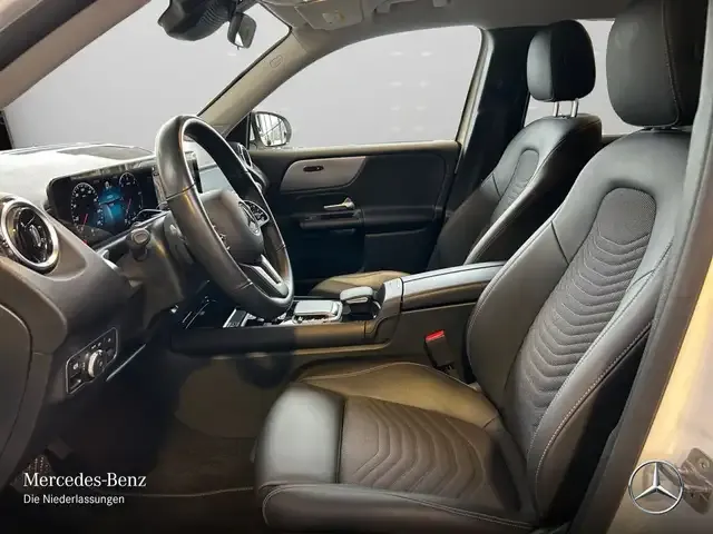 Mercedes-Benz GLB 180