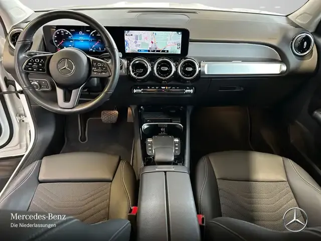 Mercedes-Benz GLB 180
