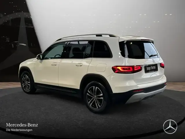 Mercedes-Benz GLB 180