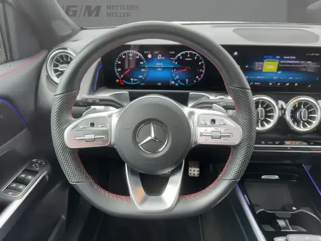 Mercedes-Benz GLB 250