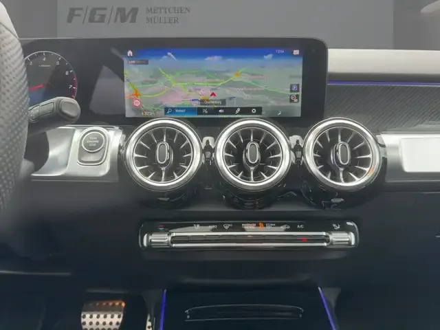 Mercedes-Benz GLB 250