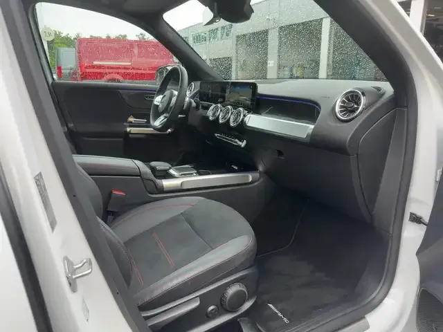 Mercedes-Benz GLB 250