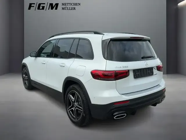 Mercedes-Benz GLB 250