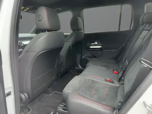 Mercedes-Benz GLB 250