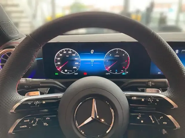 Mercedes-Benz CLA 220