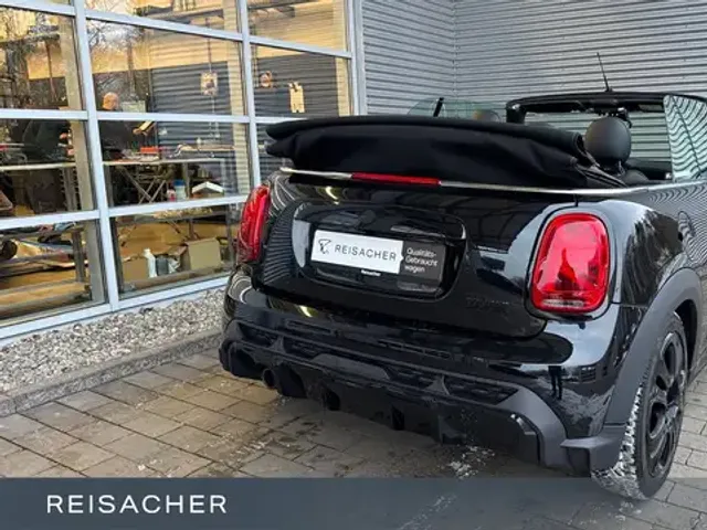 MINI Cooper Cabrio