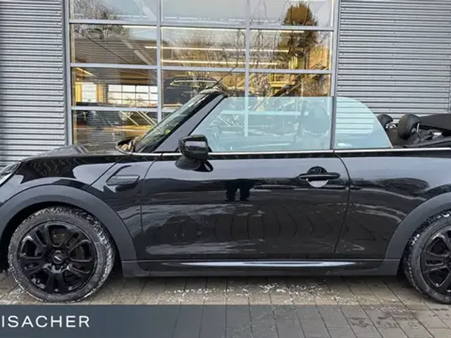 MINI Cooper Cabrio
