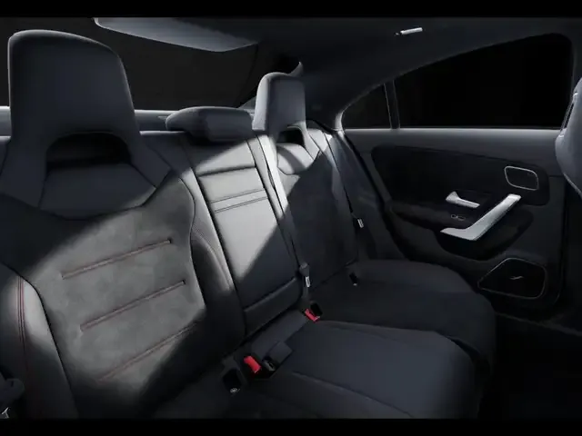 Mercedes-Benz CLA 220