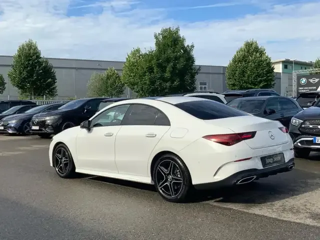 Mercedes-Benz CLA 220