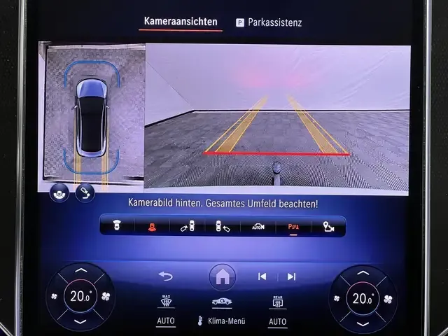 Mercedes-Benz EQE 300