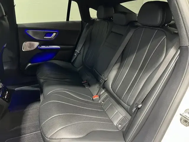 Mercedes-Benz EQE 300