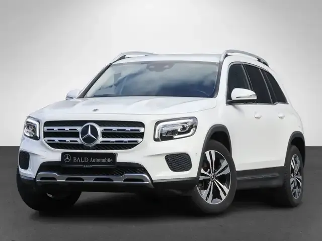 Mercedes-Benz GLB 220