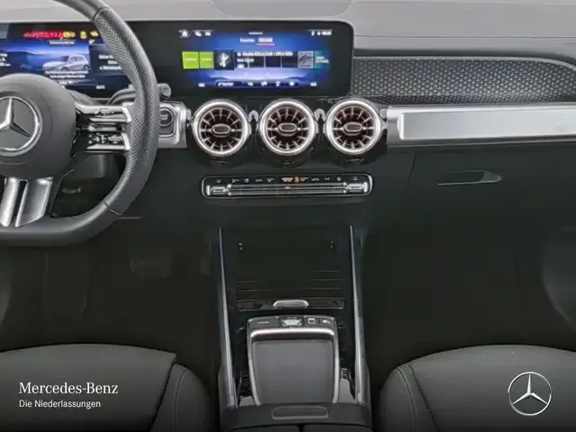 Mercedes-Benz EQB 300