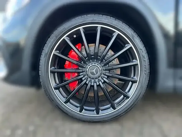 Mercedes-Benz GLA 45 AMG