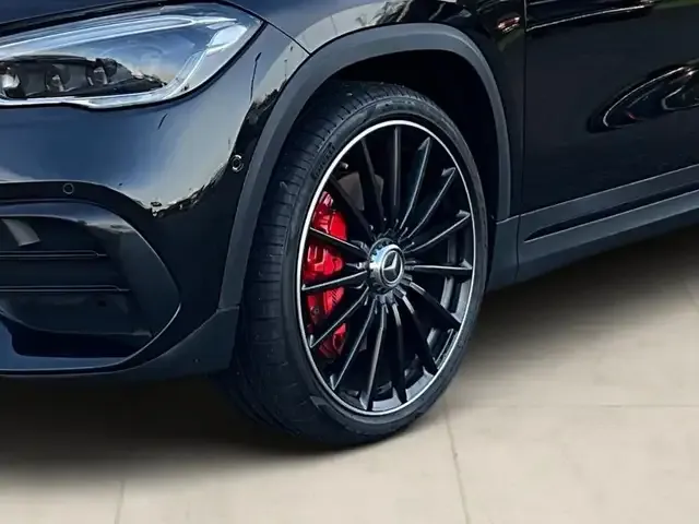 Mercedes-Benz GLA 45 AMG