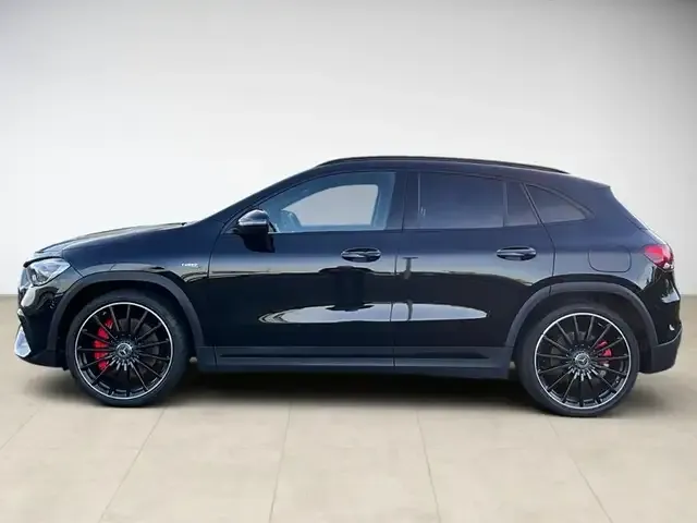 Mercedes-Benz GLA 45 AMG