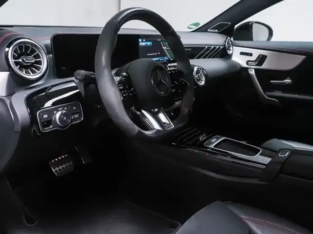 Mercedes-Benz CLA 45 AMG