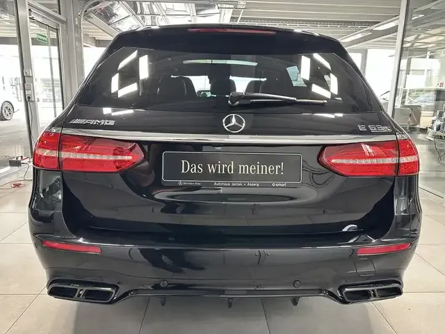 Mercedes-Benz E 63 AMG