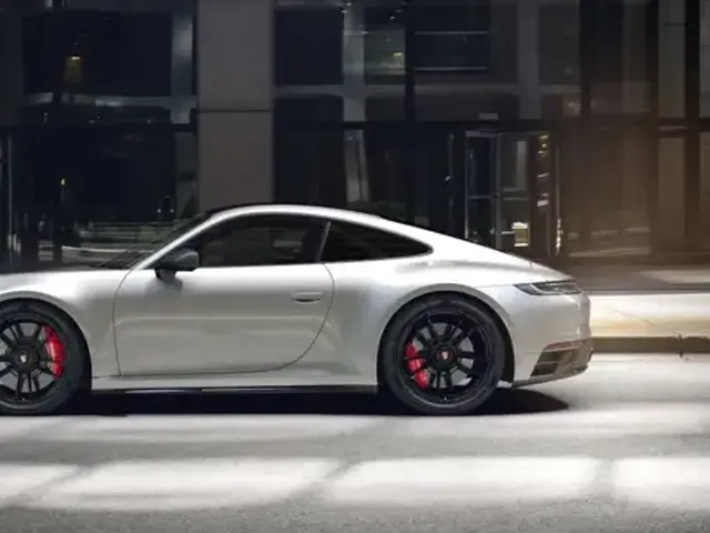 Porsche 992