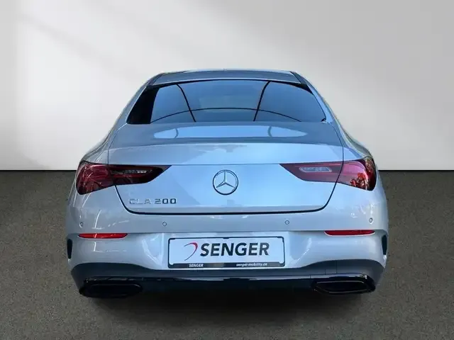Mercedes-Benz CLA 200