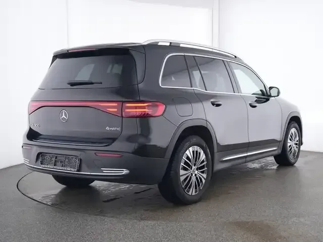 Mercedes-Benz EQB 300