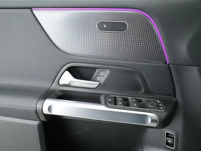 Mercedes-Benz EQB 250