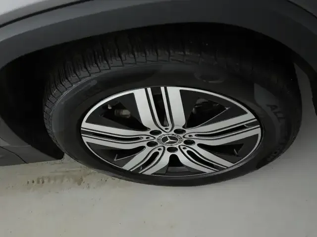 Mercedes-Benz EQB 250