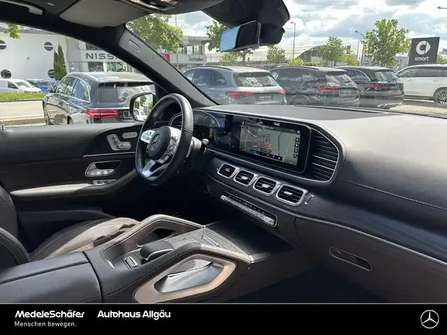 Mercedes-Benz GLS 400