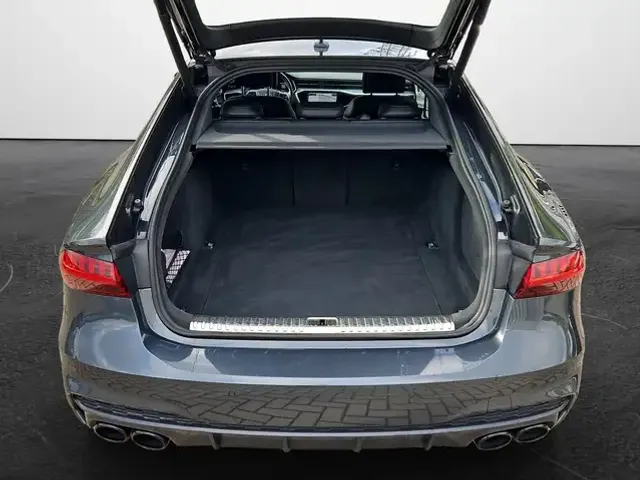 Audi S7