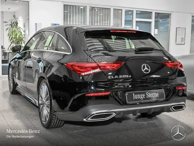 Mercedes-Benz CLA 220