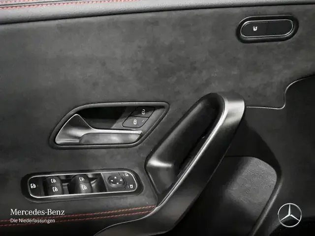 Mercedes-Benz CLA 220