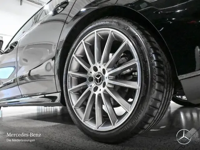 Mercedes-Benz CLA 220