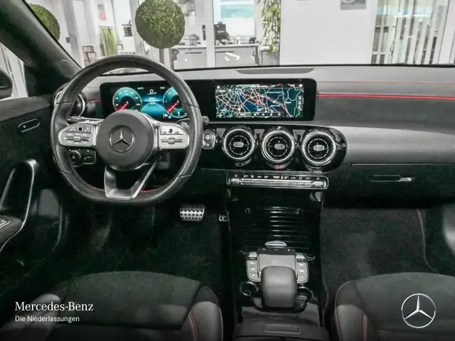 Mercedes-Benz CLA 220