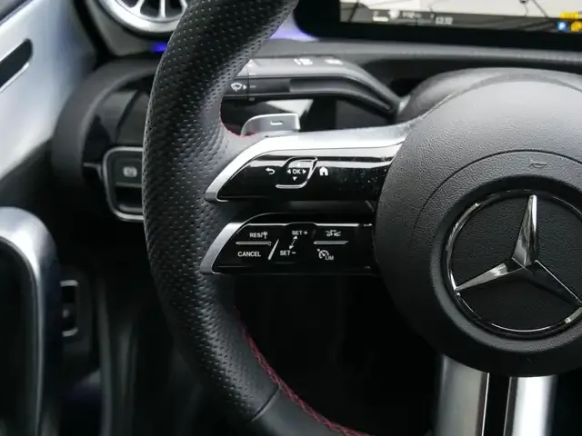 Mercedes-Benz CLA 220