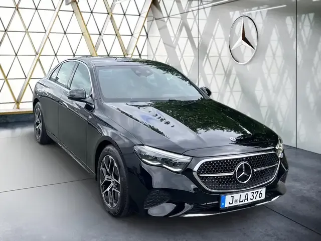 Mercedes-Benz E 200