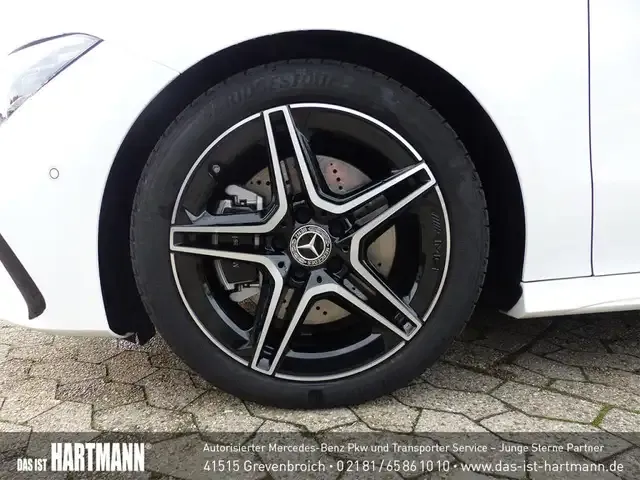 Mercedes-Benz CLA 200