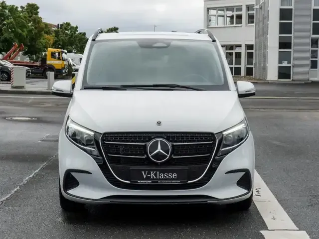 Mercedes-Benz V 250