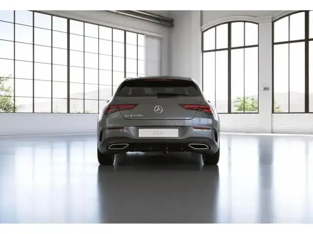 Mercedes-Benz CLA 250