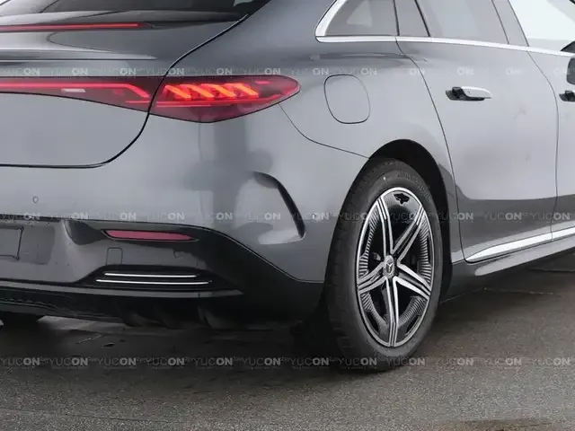 Mercedes-Benz EQE 300