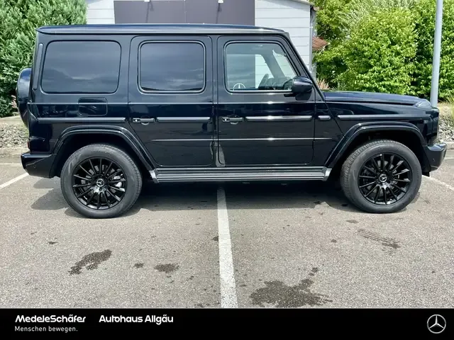 Mercedes-Benz G 400