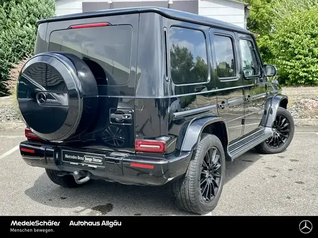Mercedes-Benz G 400