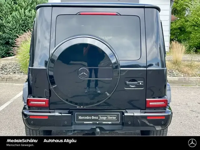 Mercedes-Benz G 400