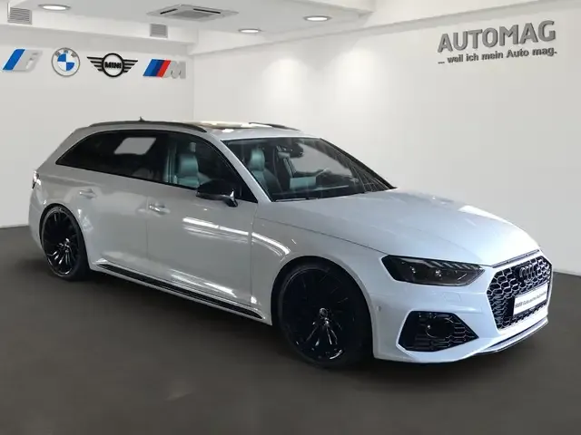 Audi RS4