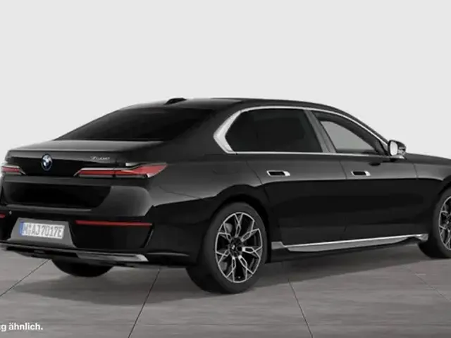 BMW 750
