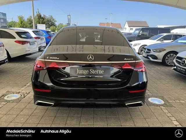 Mercedes-Benz E 400
