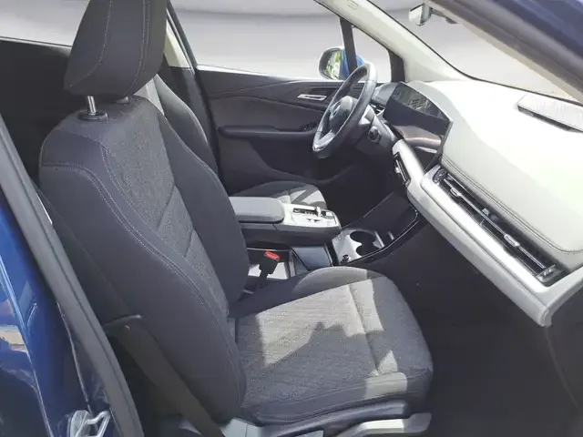 BMW 216